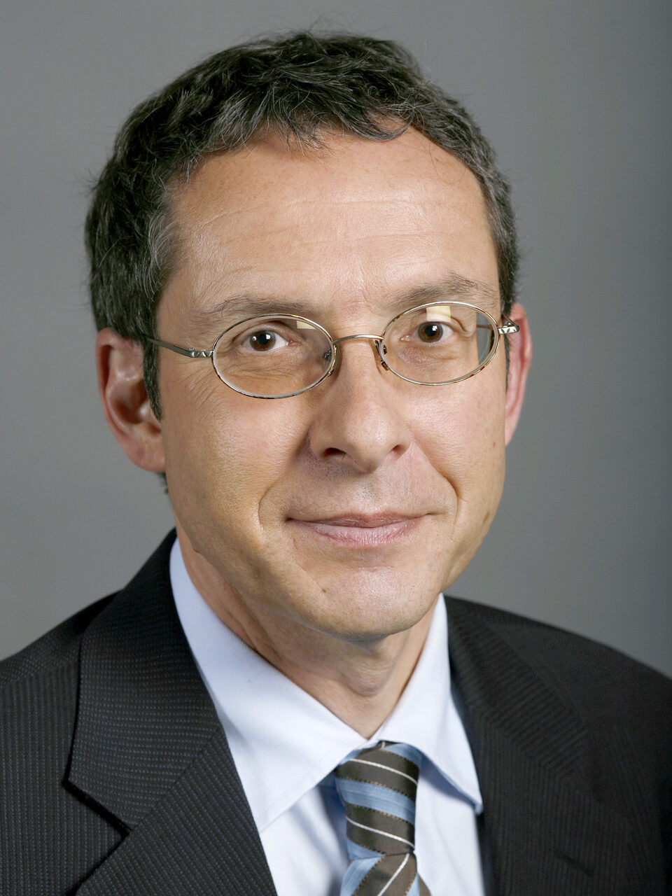 Portrait of Urs Hofmann