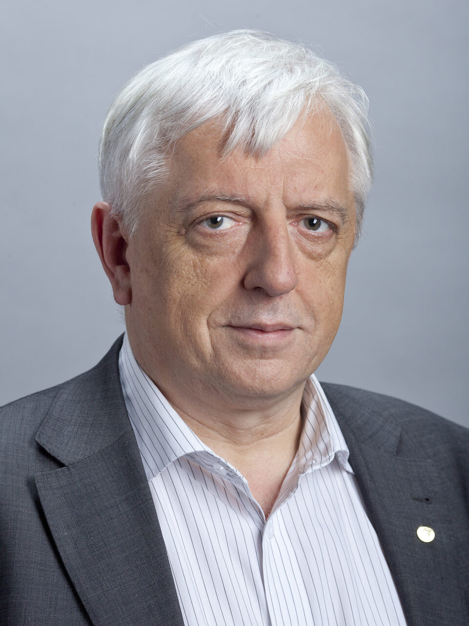 Portrait of Ueli Leuenberger