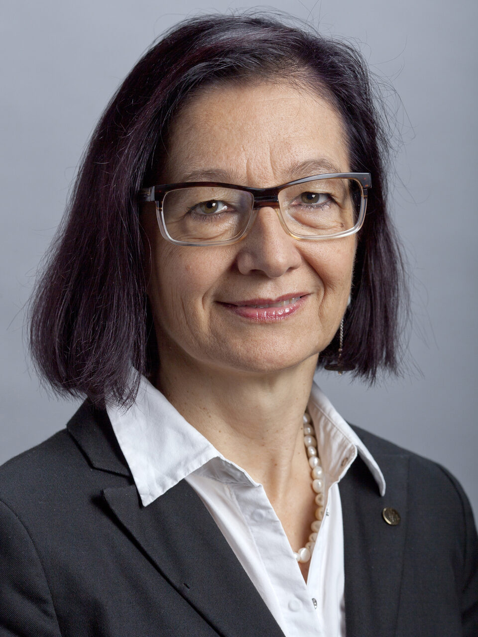 Portrait of Yvonne Gilli