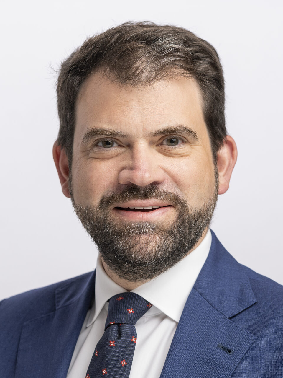 Portrait of Damien Cottier