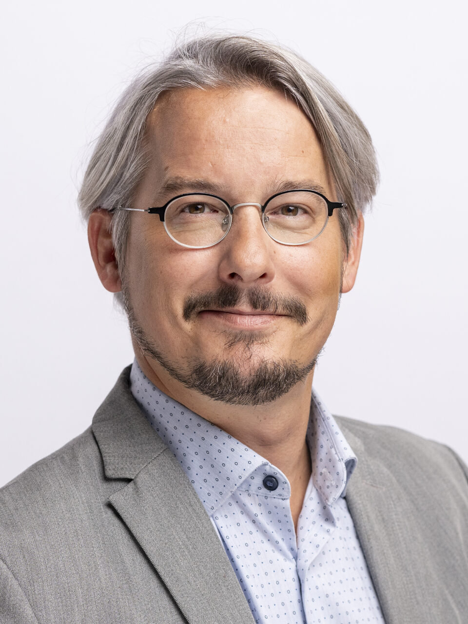 Portrait of Emmanuel Amoos